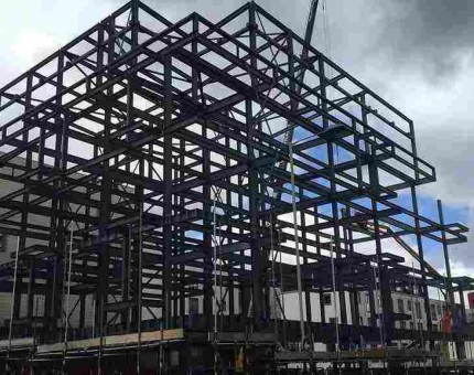 Steel Structure Erection in Abu Dhabi